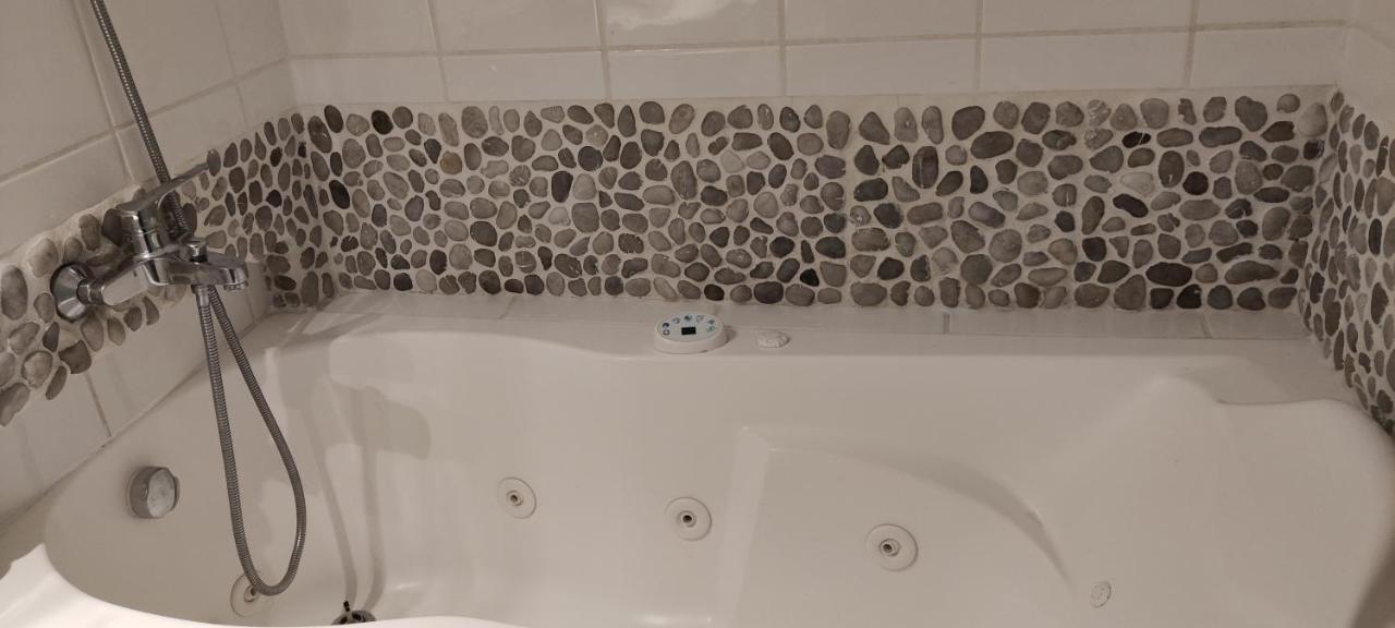 Chambre D'Hotes Les Terrasses De Saint Clair Сет Екстериор снимка